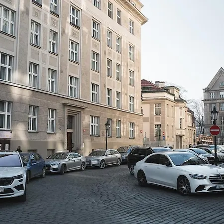 Josefov Riverside * Prag