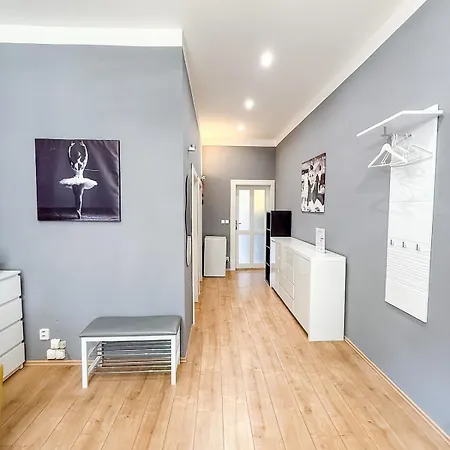 Josefov Riverside Apartment Prague