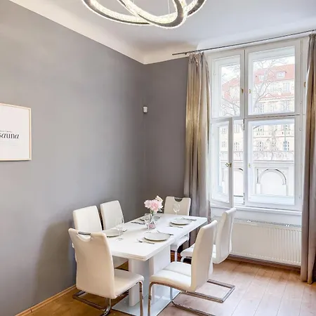 Josefov Riverside Apartamento